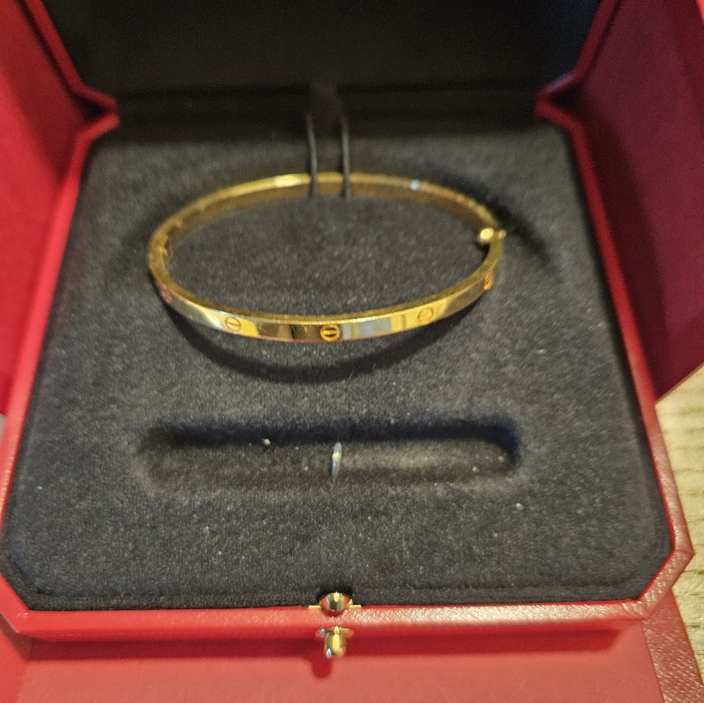 LIKE NEW - Small Cartier Love Bracelet (Yellow Gold) - Size 18 with Certificate